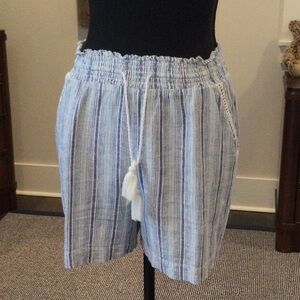 Briggs New York Women's Striped linen Shorts - Blue and White